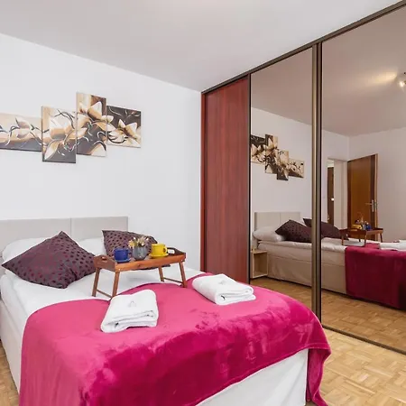 Daire Retro Family Maly Plaszow By Renters