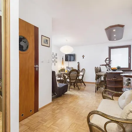 Retro Family Maly Plaszow By Renters Apartment *